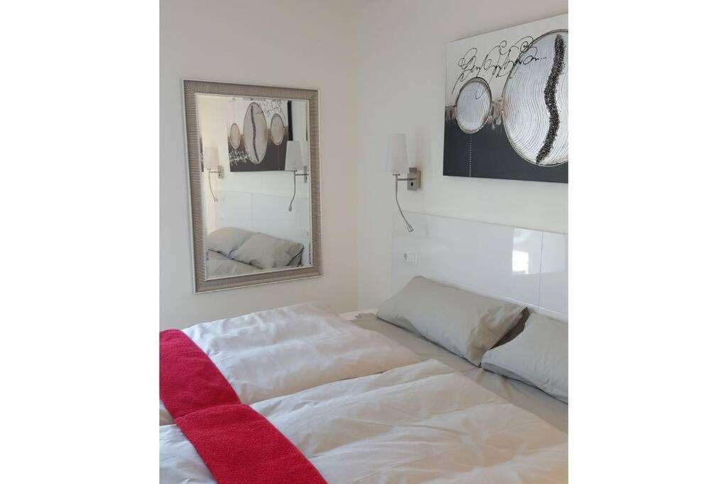 Modern Apartment With Stunning Sea View Cala Millor  Exteriör bild