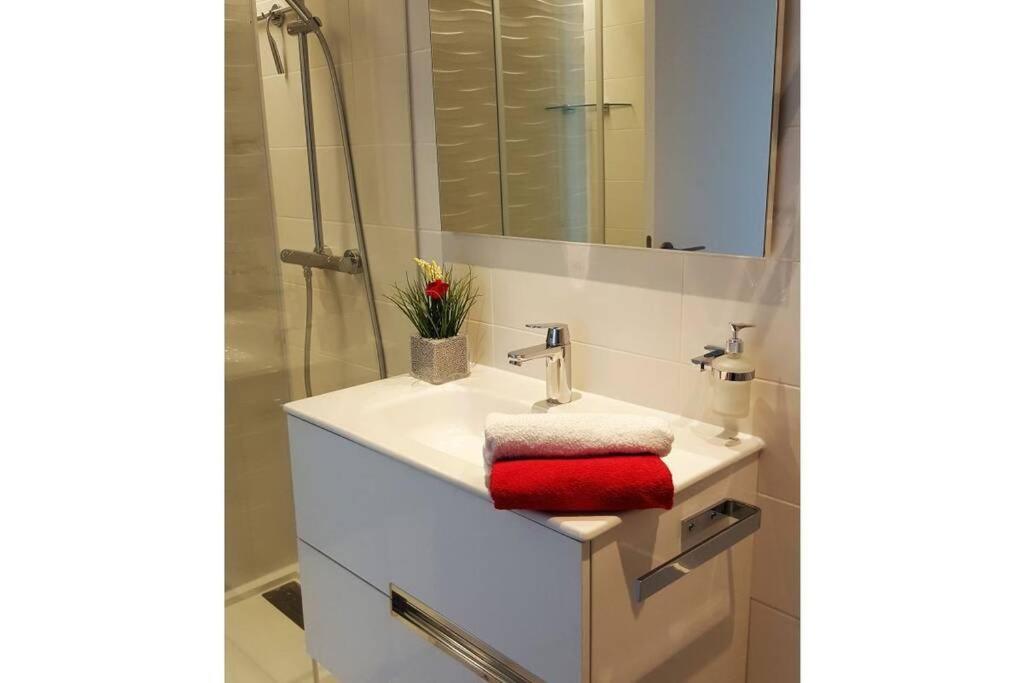 Modern Apartment With Stunning Sea View Cala Millor  Exteriör bild